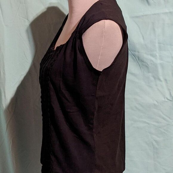 🆕NWT WHITE STAG BEAUTIFULLY EMBROIDERED BLACK TOP - S (4/6) - Picture 5 of 7